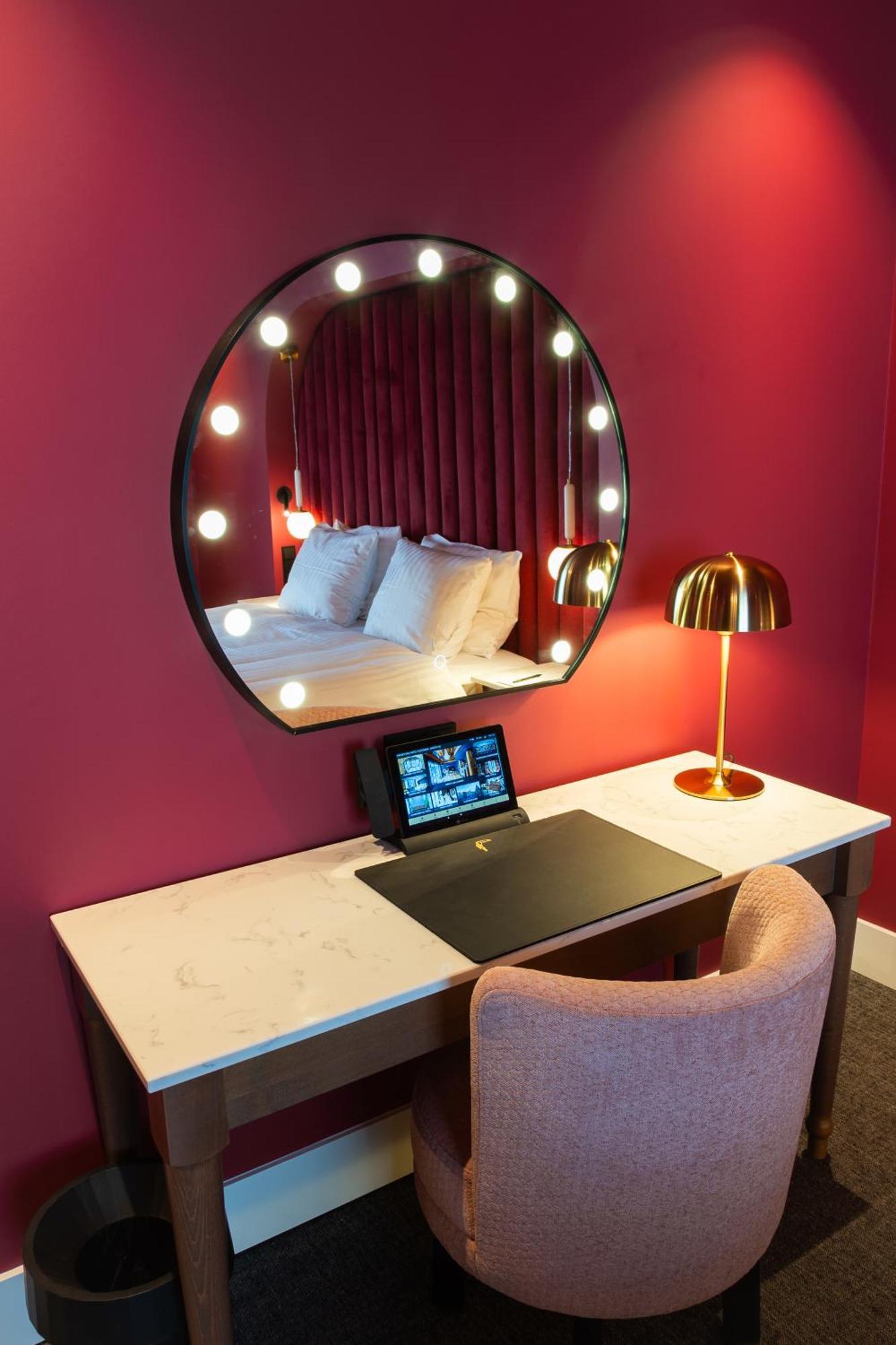 Van Der Valk Hotel Хилдесхайм Екстериор снимка