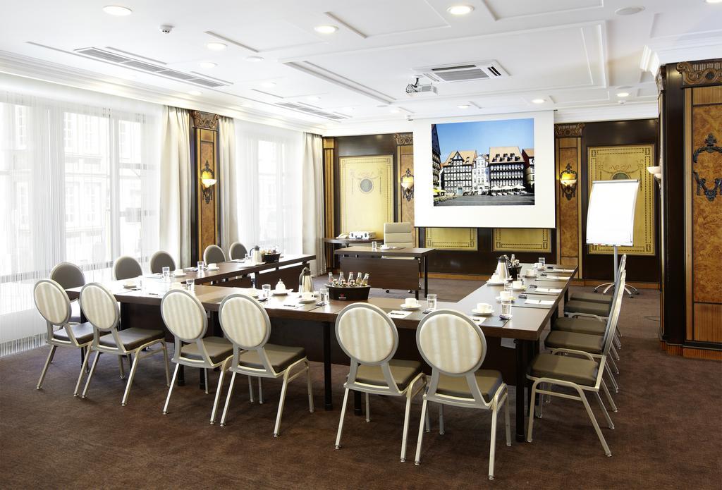 Van Der Valk Hotel Хилдесхайм Екстериор снимка