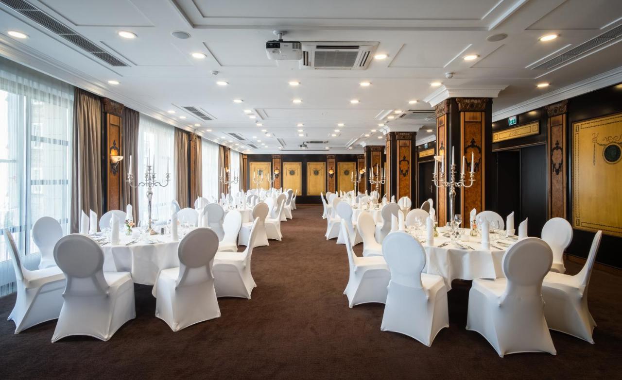 Van Der Valk Hotel Хилдесхайм Екстериор снимка